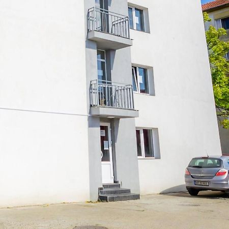 Apartament Cu O Camera Arad Eksteriør bilde